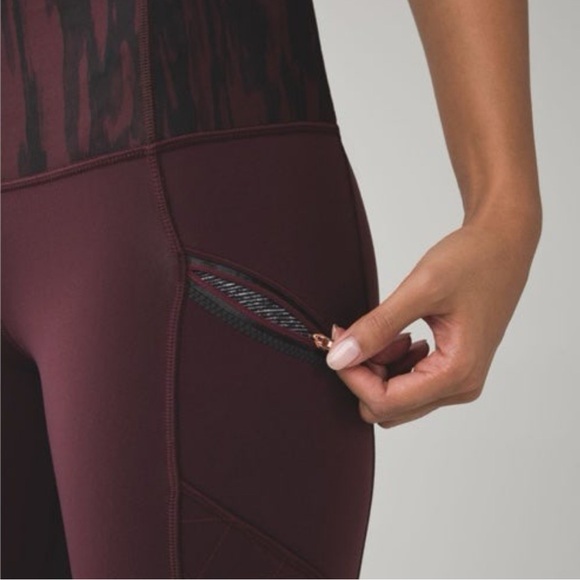 Lululemon Toasty Tech Tights - Picture 1 of 9